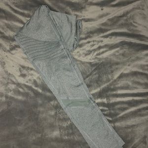 Gray Aeropostale leggings